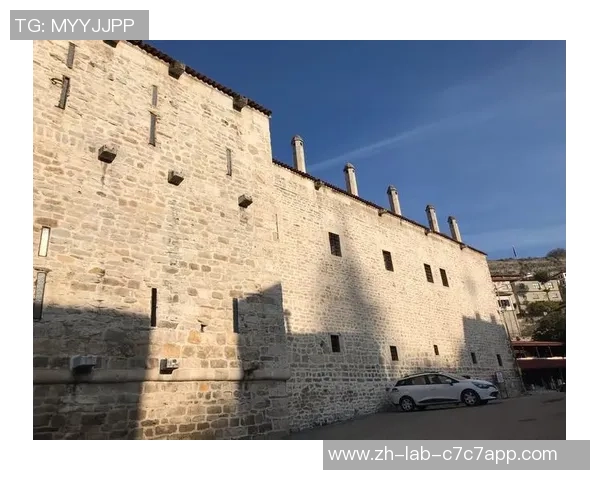 足球的起源与发展历程探秘从古代游戏到现代盛事的演变之路